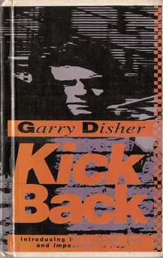 Garry Disher Kick Back обложка книги