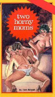 Tom Allison Two horny moms CHAPTER ONE Jill Mellon stood in the kitchen of - фото 1