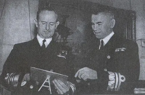 Вицеадмирал польского флота ГВ Свирский с Лордом Адмиралтейства адмиралом А - фото 71
