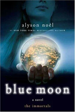 Элисон Ноэль Blue Moon обложка книги