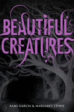 Ками Гарсиа Beautiful Creatures обложка книги