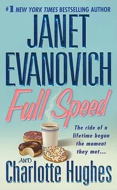 Janet Evanovich Full Speed обложка книги