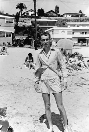 On the lookout for girls in Corona del Mar California In early August the - фото 22