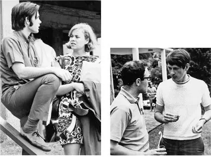 At the 1970 Cold Spring Harbor symposium Jeff Roberts with Ann Burgess left - фото 54