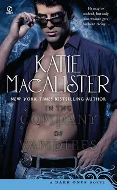 Katie MacAlister In the Company of Vampires обложка книги