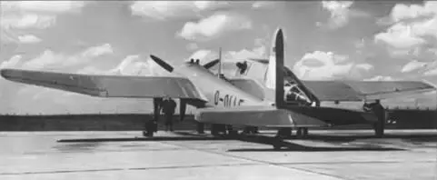 Вместе с Fw 189 в конкурсе участвовали опытные самолетыразведчики BV 141 и Аг - фото 17