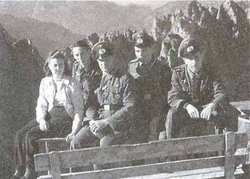 В специальном санатории для раненых на восточном фронте 1943 год - фото 3