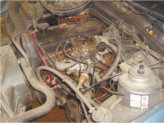 Рис 129 Подкапотное пространство автомобиля эту машину специально к продаже - фото 29