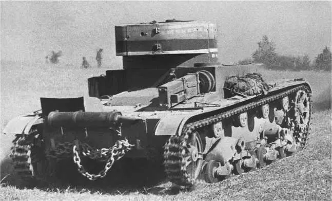 Танк Т26 выпуска 1935 года на маневрах Хорошо виден реечный домкрат - фото 40