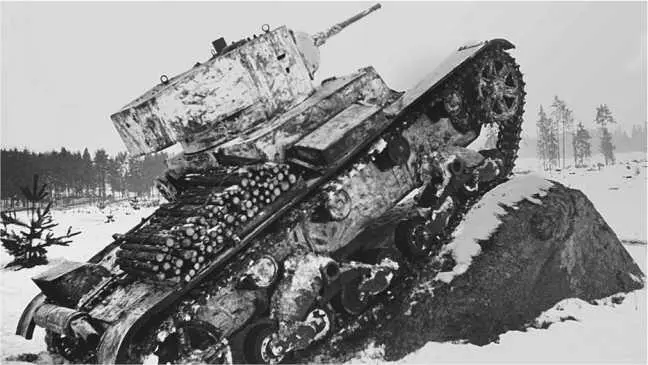 Танк Т26 выпуска 1935 года на занятиях по преодолению противотанковых - фото 165