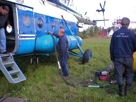 Перед началом каждого этапа все идут монтировать внешнюю подвеску пристегивают - фото 28