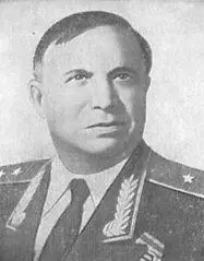 Начальник штаба 6 гв ТА Д И Заев Начальник штаба 6 гв ТА А И Штромберг - фото 39