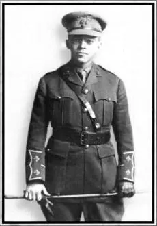 Зеев Жаботинский в форме лейтенанта 38 батальона королевских стрелков 1918 год - фото 39