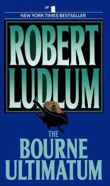 Robert Ludlum The Bourne Ultimatum обложка книги