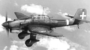 Ju87 Неуклюжий угловатый рубленный топором самолет с нелепо торчащими - фото 9