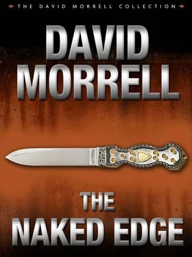 David Morrell The naked edge обложка книги