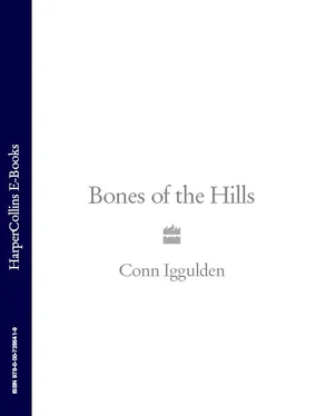 Conn Iggulden Bones Of the Hills обложка книги