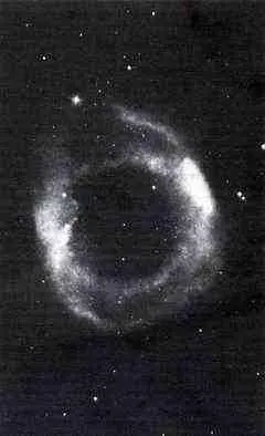 Рис 75 Планетарная туманность NGC 7293 Ярко светящееся кольцо вещества - фото 41