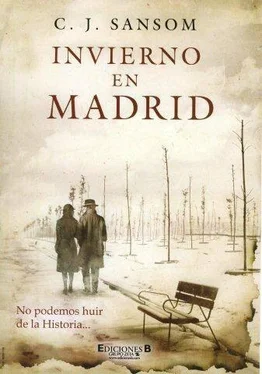 C. Sansom Invierno en Madrid обложка книги