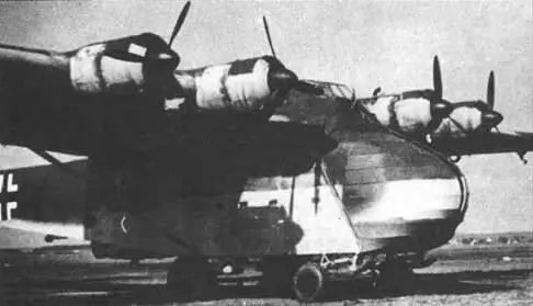 На Me 323V1 сначала использовали планерное шасси Наличие практически готовой - фото 29
