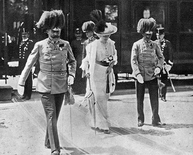 Прибытие эрцгерцога Франца Фердинанда с супругой в Сараево 28 июня 1914 г - фото 185