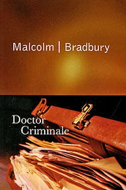 Malcolm Bradbury Doctor Criminale обложка книги