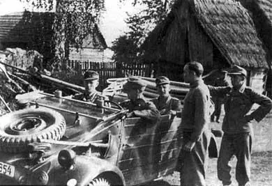 Служащие подразделения дивизионной военной полиции на Восточном фронте 1944 г - фото 16