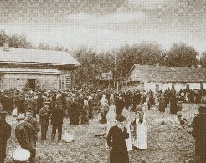 Сборный пункт для призывников и запасных 1914 г Русская пехотная часть на - фото 10
