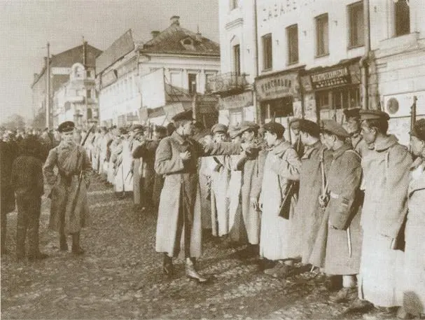 Отправка продотряда из города за хлебом 1919 г Чапаев в октябре 1918 года - фото 18