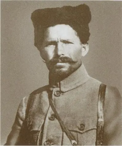 Чапаев в октябре 1918 года Начальник связи чапаевской дивизии Петр Исаев - фото 19