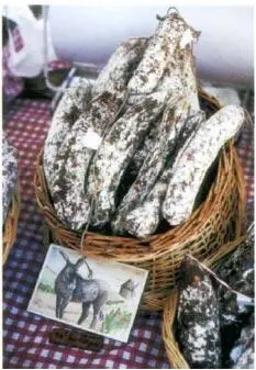 Фото 3 Сухая колбаса из ослиного мяса один из традиционных продуктов - фото 3