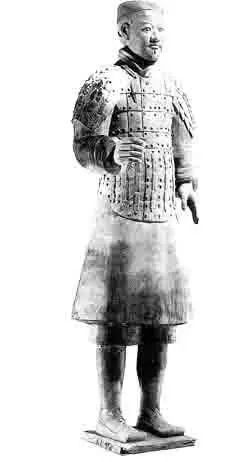 Воин в защитном снаряжении Статуя из гробницы императора Цинь Шихуана - фото 40
