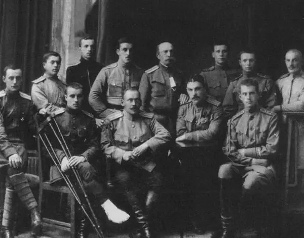 Офицерыгвардейцы Добровольческой армии 1918 г Яков Александрович Слащёв - фото 8