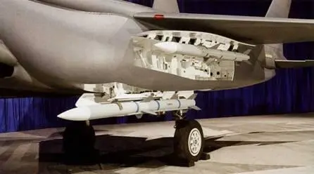 К моменту презентации F15SE специалисты Боинга уже полностью завершили - фото 50