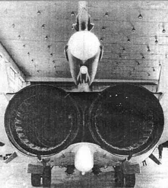 Хвостовая часть Су24МК Производство Су24М началось в 1978 г Серийные машины - фото 14