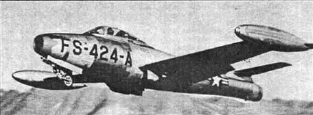 Истребительбомбардировщик F84E Thunderjet Бомбардировщик В26С Invader из - фото 58