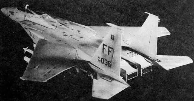 Демонстрационная модель самолета F 15с плоскими поворотными соплами СИЛОВАЯ - фото 39