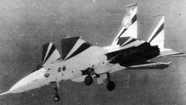S полете F15 SMTD Экспериментальный самолет X31 Комплексная система РЭП - фото 40