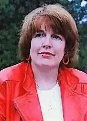 JUSTINE DAVIS sold her first book in 1989 and followed that up with the sale of - фото 6