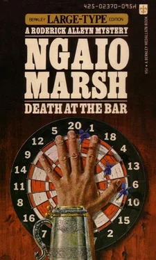 Ngaio Marsh Death At The Bar обложка книги