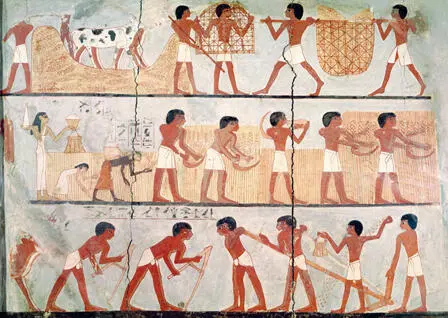 11 A wall painting from an Egyptian grave dated to about 3500 years ago - фото 12
