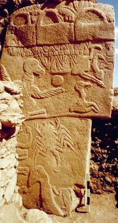13 Opposite The remains of a monumental structure from Göbekli Tepe Right - фото 15