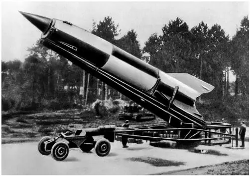 33 German V2 rocket ready to launch It didnt defeat the Allies but it kept - фото 49