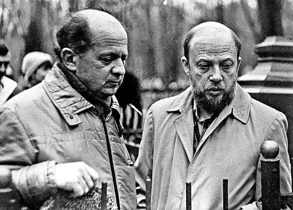 Анатолий Гребнев и автор Саша Княжинский Толя Ромашин Андрей Хржановский - фото 38