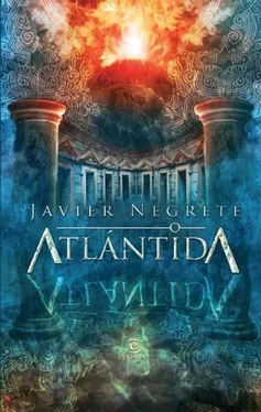 Javier Negrete Atlántida обложка книги