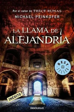 Michael Peinkofer La llama de Alejandría обложка книги