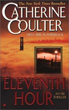 Catherine Coulter Eleventh Hour обложка книги