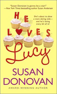 Susan Donovan He Loves Lucy обложка книги