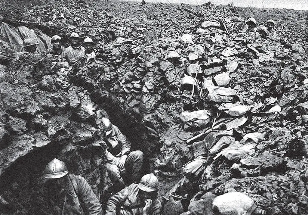 Французские солдаты в траншее Фотография 1917 Битва при Лангемарке в - фото 290
