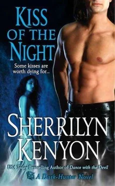 Sherrilyn Kenyon Kiss Of The Night обложка книги